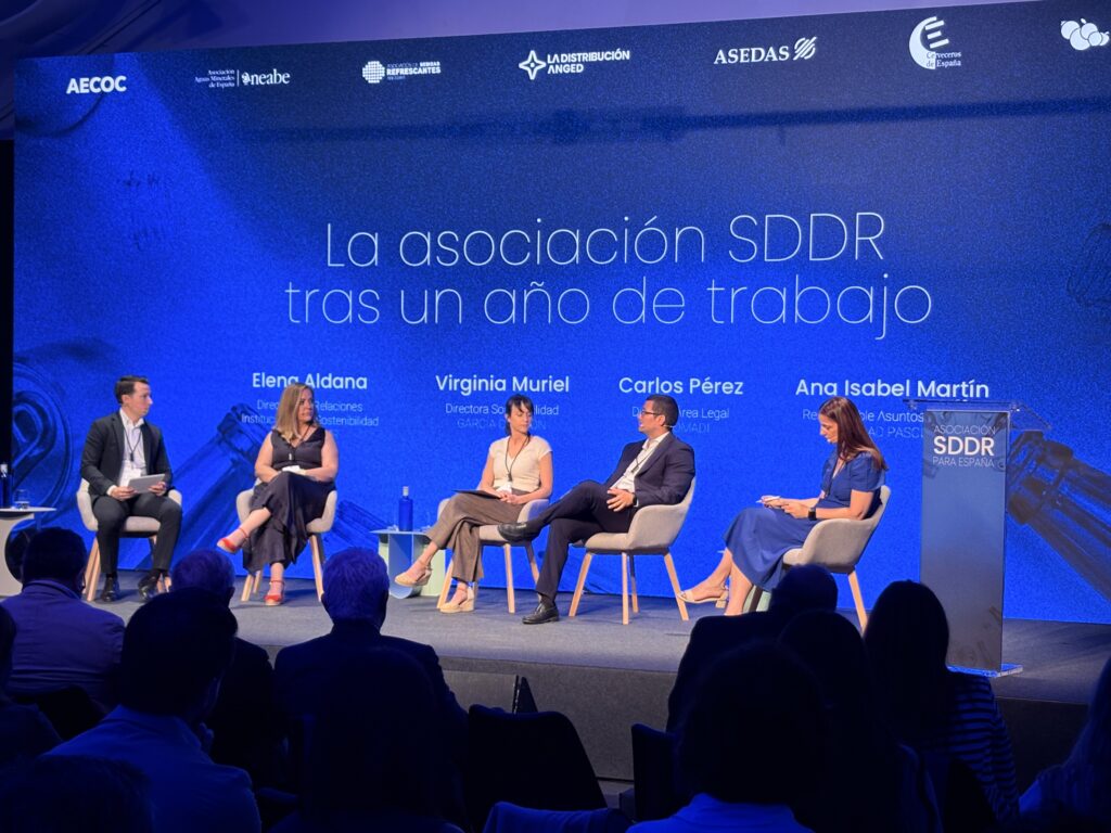 Representantes de empresas, administración y expertos del sector participaron en la jornada organizada por la Asociación SDDR para España, coincidiendo con su primer año de actividad.